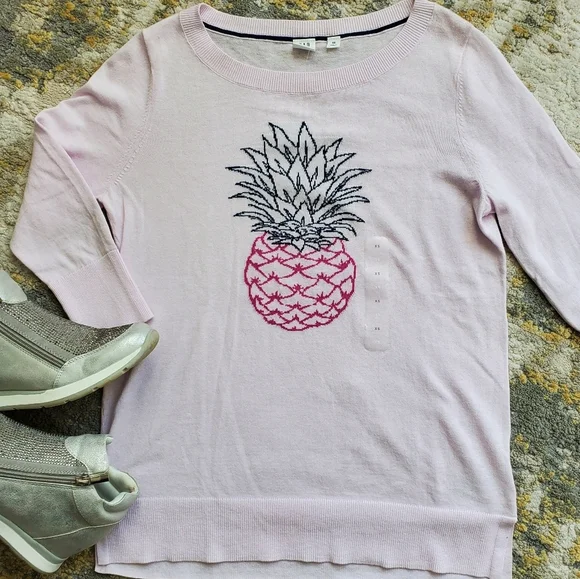 GAP Light Pink Pineapple Sweater - Picture 7 of 10